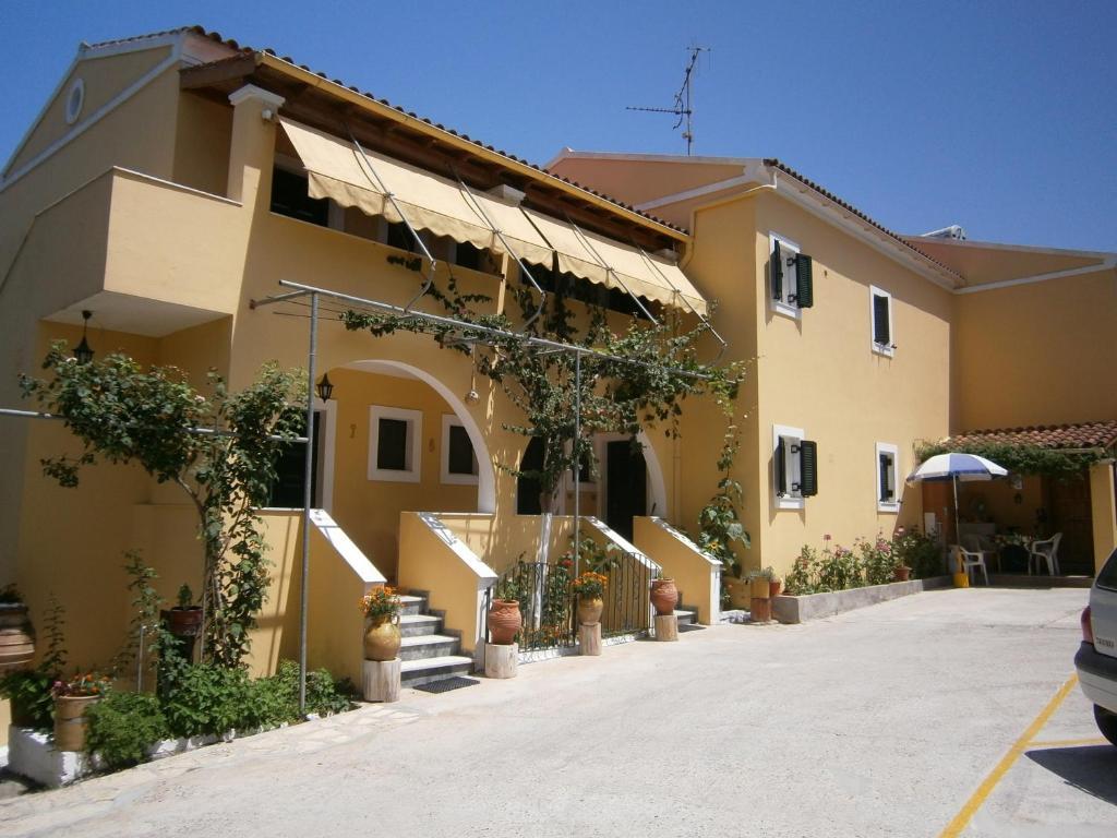 Athineos Apartments Kommeno  Eksteriør billede