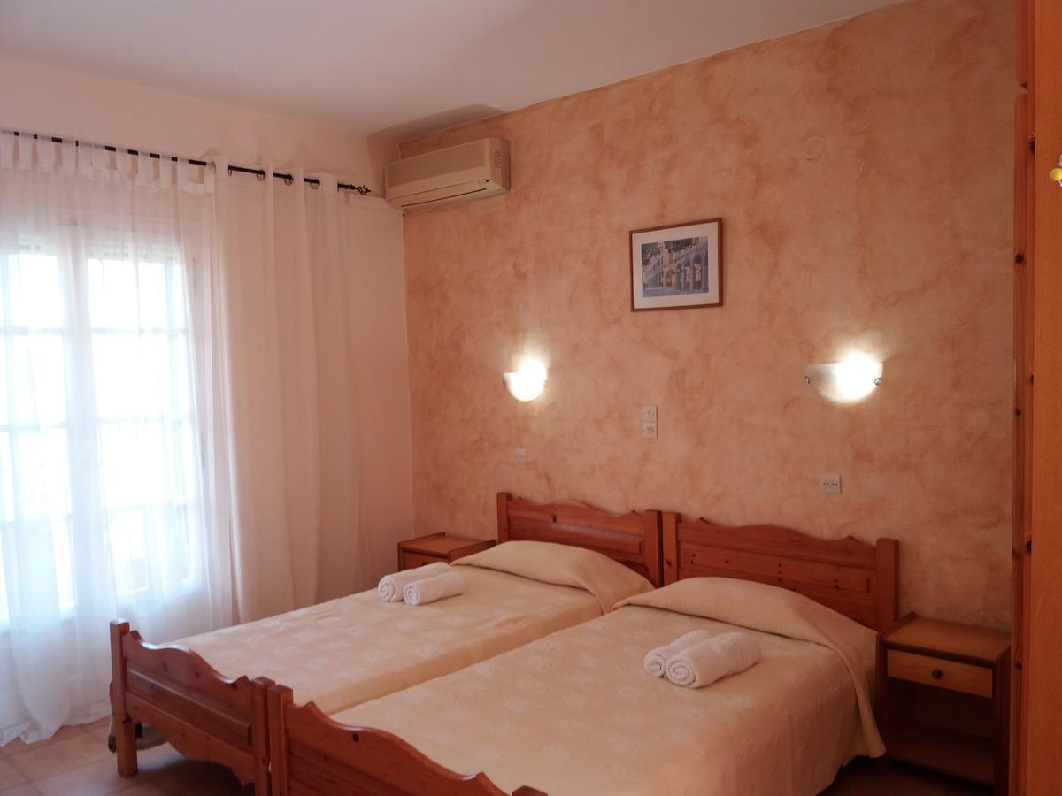 Athineos Apartments Kommeno  Eksteriør billede