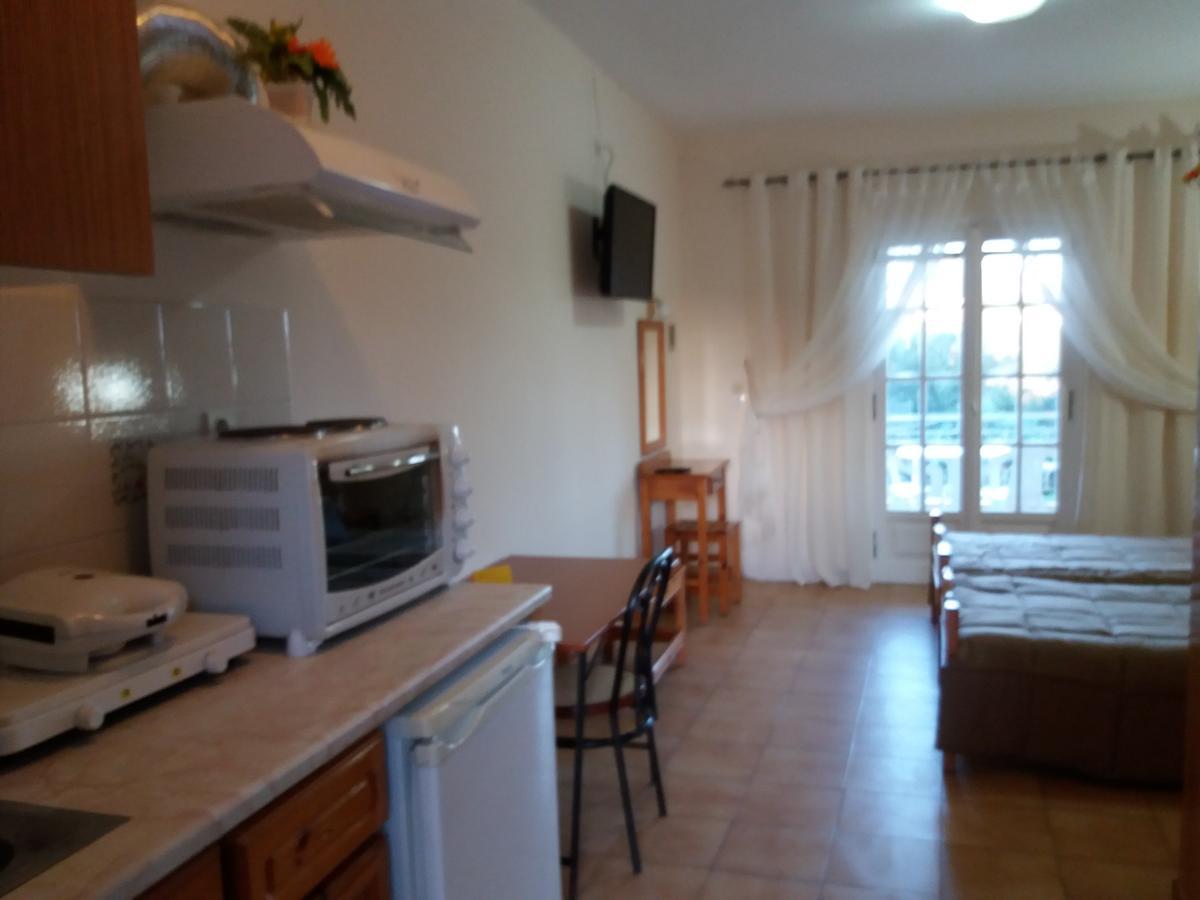 Athineos Apartments Kommeno  Eksteriør billede