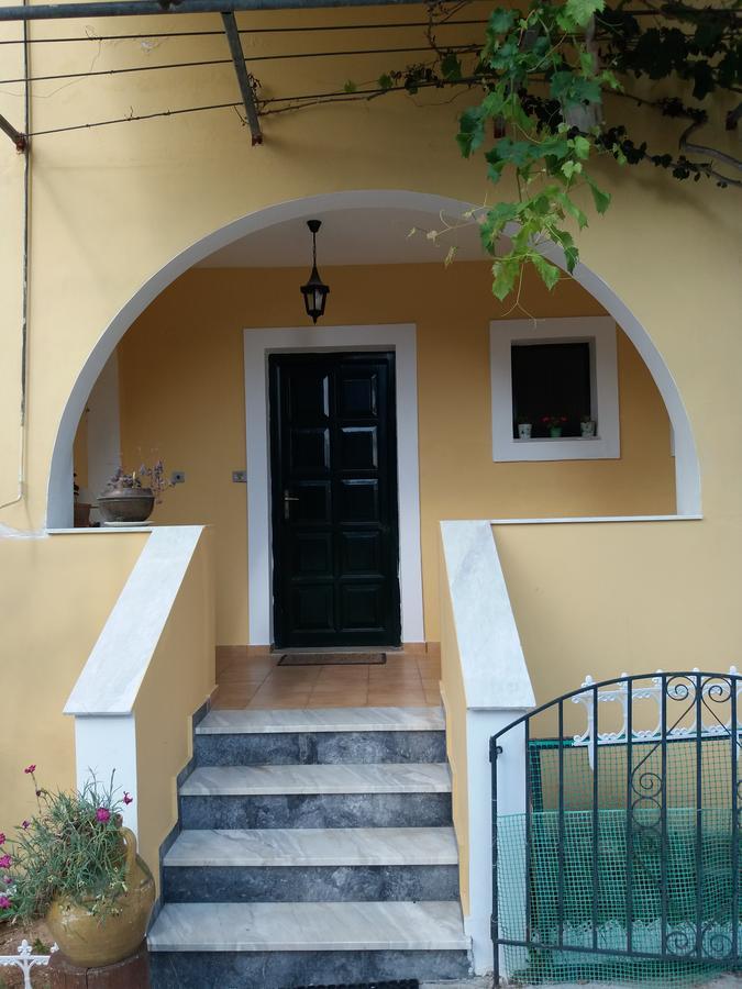 Athineos Apartments Kommeno  Eksteriør billede